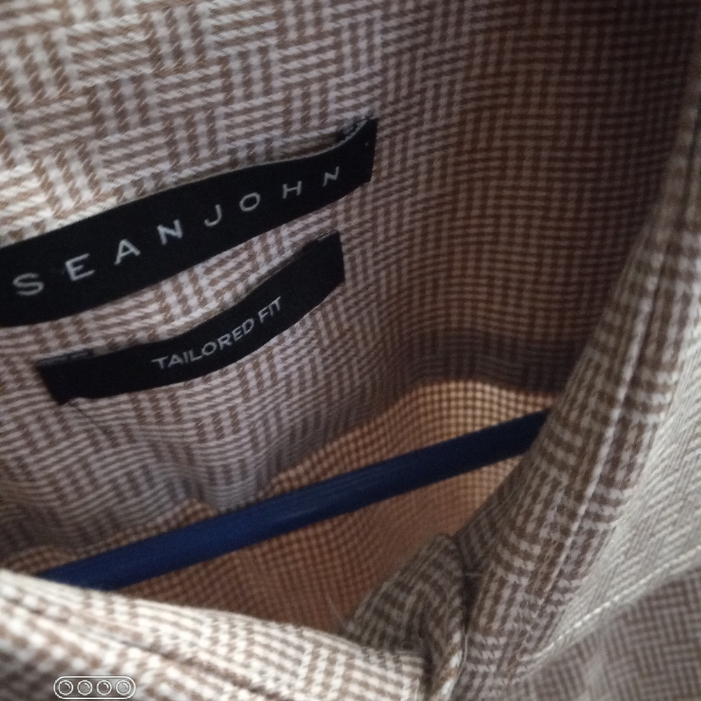 Sean Jean tailored fit button down dress shirt